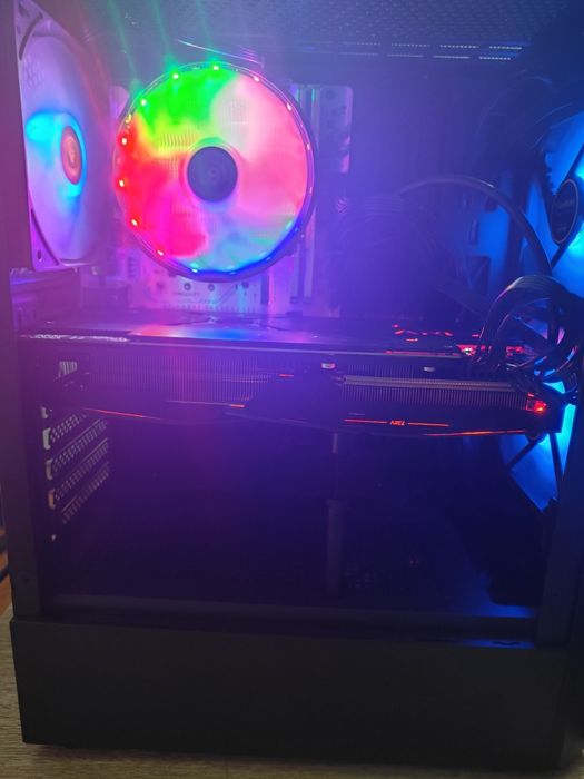 Продам ПК Ryzen 3600x DDR4 3200 32gb оперативки видеокарта VEGA 64 8GB