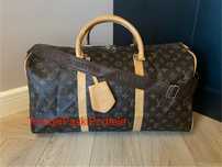 Nowa torba podróżna Louis Vuitton.