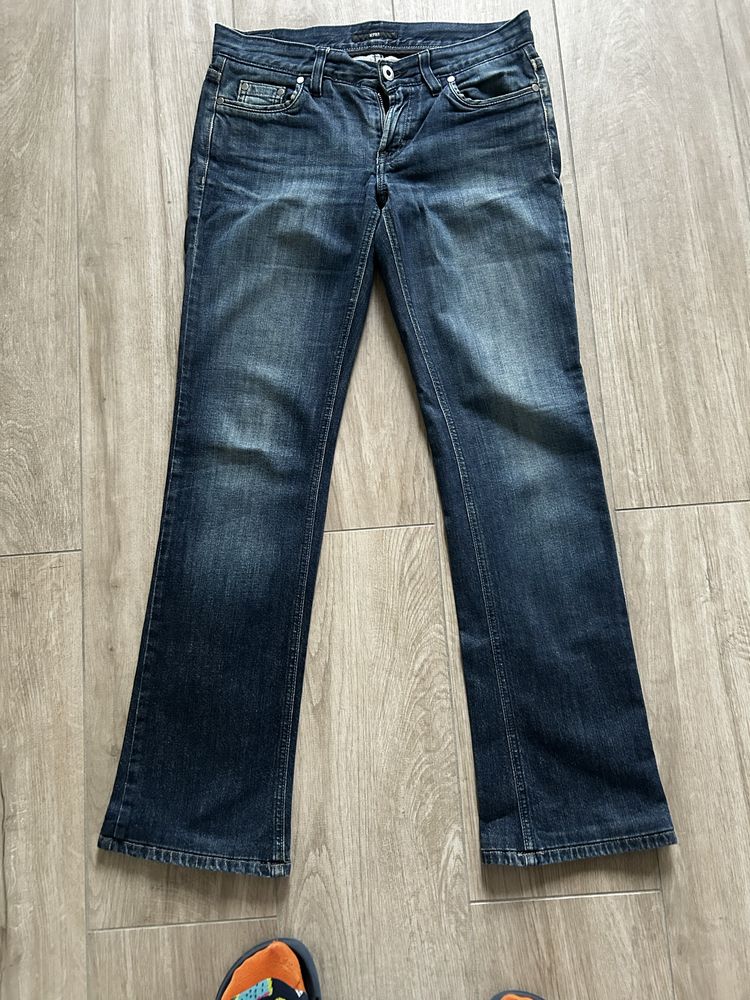 Sprzedam spodnie Hugo Boss typu dzwony