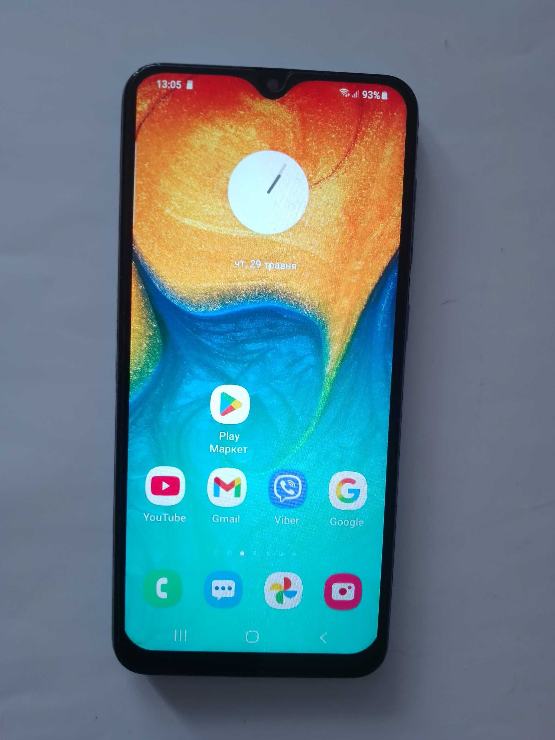 Смартфон Samsung Galaxy A30 3/32GB SM-A305FN/DS