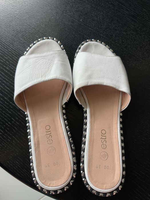 Шльопанці білі/чорна шкіра 38,39