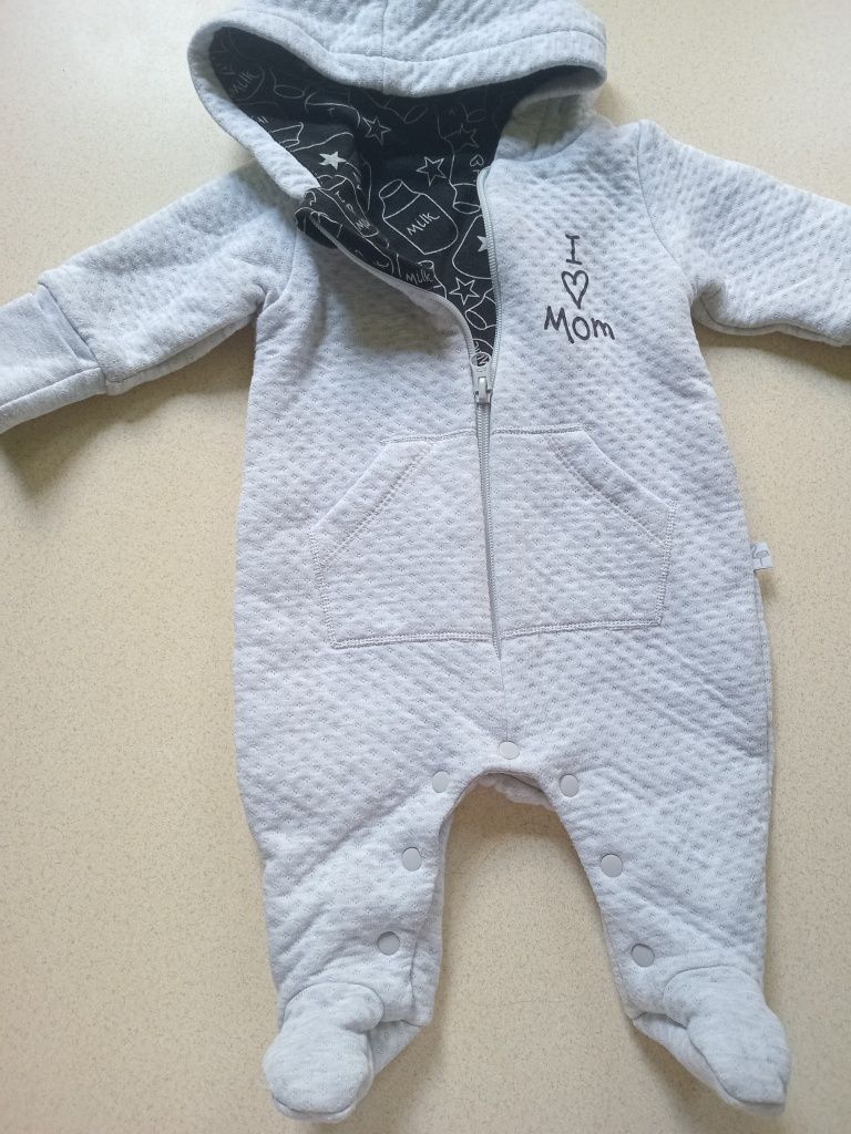 Продам детские комбинезоны