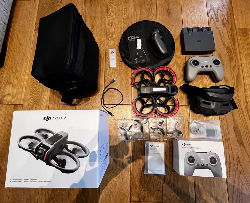 Dron DJI Avata 2 Fly More Combo 3 baterie+ DJI FPV Remote Controller 3