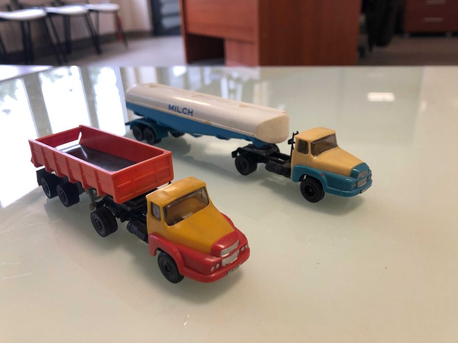 Piko H0 Permot 1;87 kolejka 2x samochód+naczepa