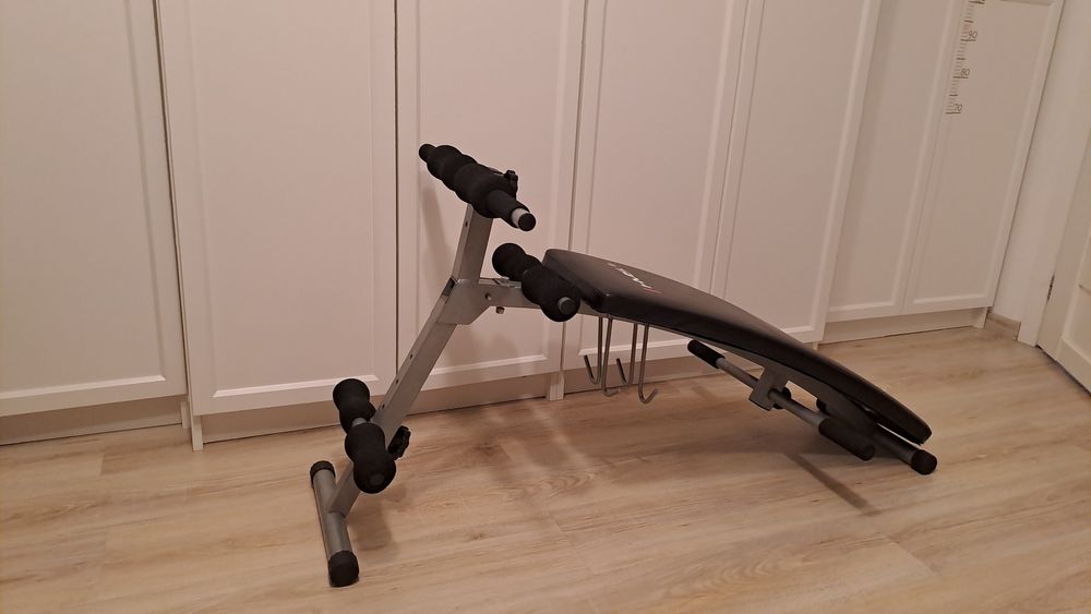 Ławka skośna do brzuszków HMS składana