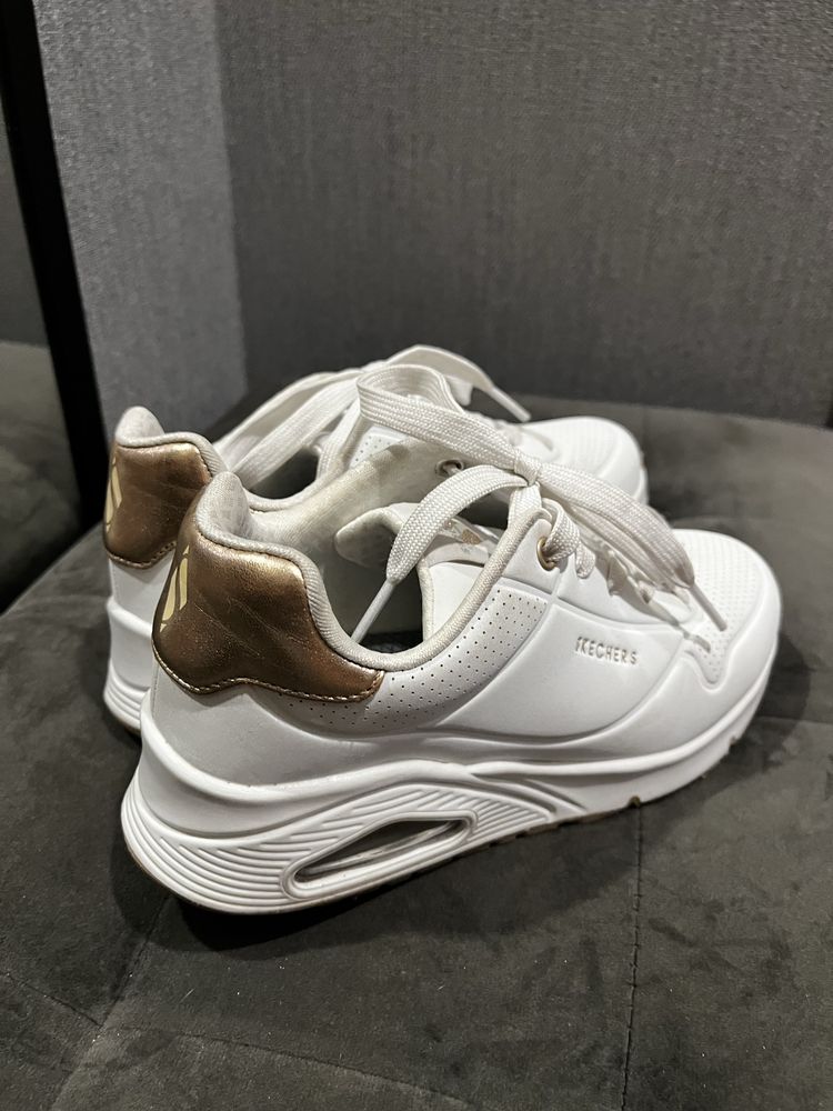 Кросівки Skechers на дівчинку