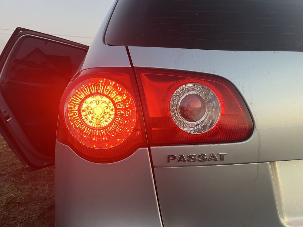 VW PASSAT B6 KOMBi lampy tył lampa prawa lewa led w klapę boczna