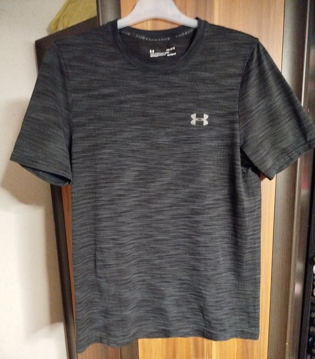 Koszulka męska Under Armour bezszwowa rozmiar L stan idealny