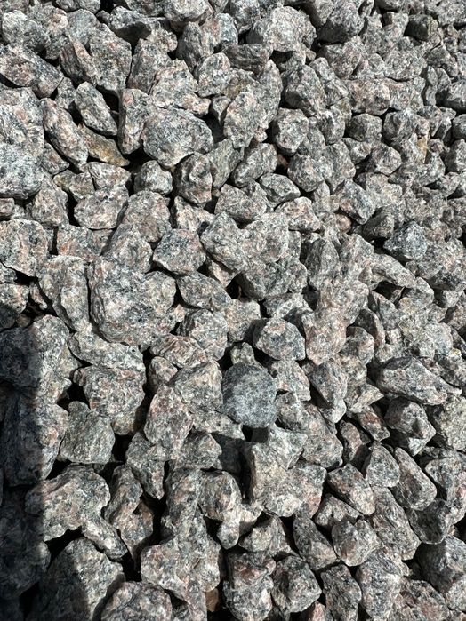 Granit Szwedzki dalmatyńczyk różowo-szary kamień ozdobny ogrodowy Grys