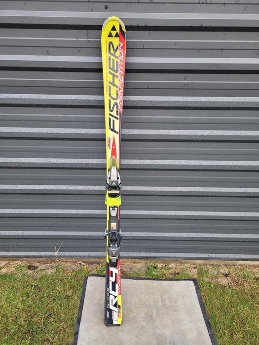 Narty Fischer na wzrost 170-180 cm model RC4 Competition plus kijki.