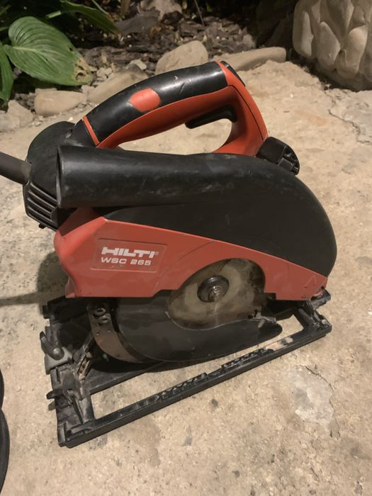 Торцувальна пила Hilti WSC 255