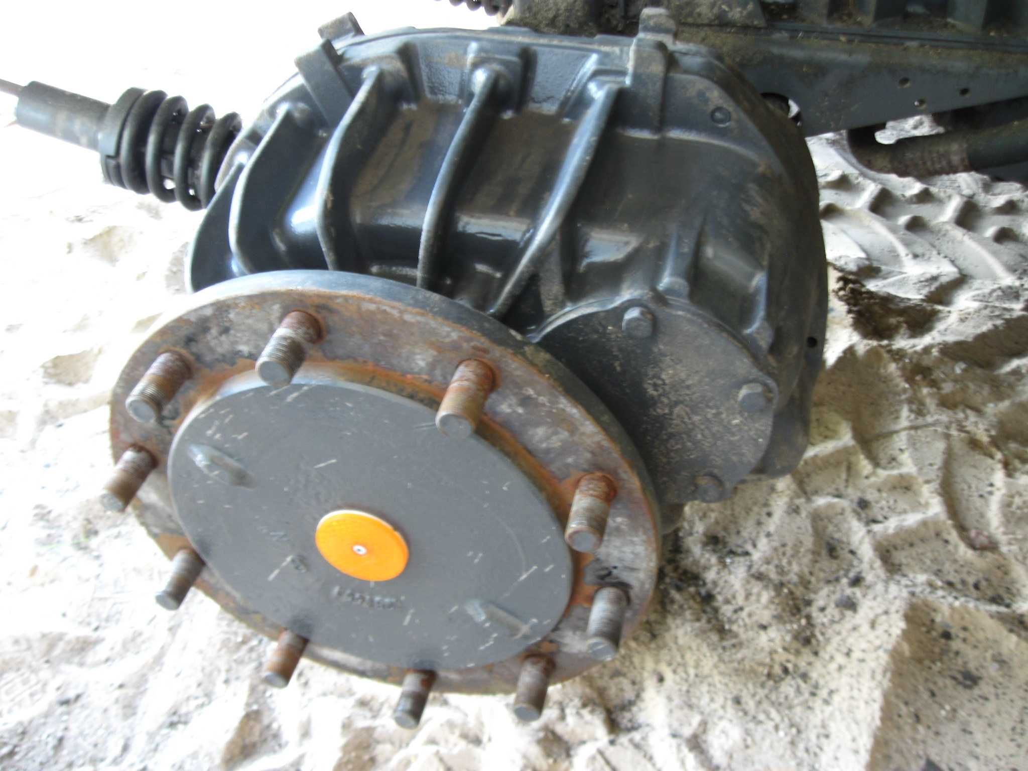 Zwolnica Claas Commandor 228    10 szpilek