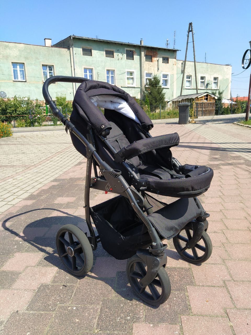 Wózek dziecięcy od 0 do 2 lat