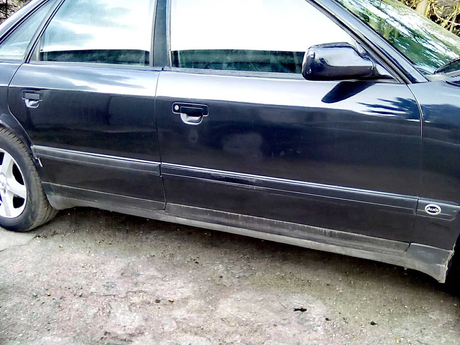 Listwa boczna AUDI 100 S4 C4 , A6 S6 C4 listwa błotnika , listwa drzwi