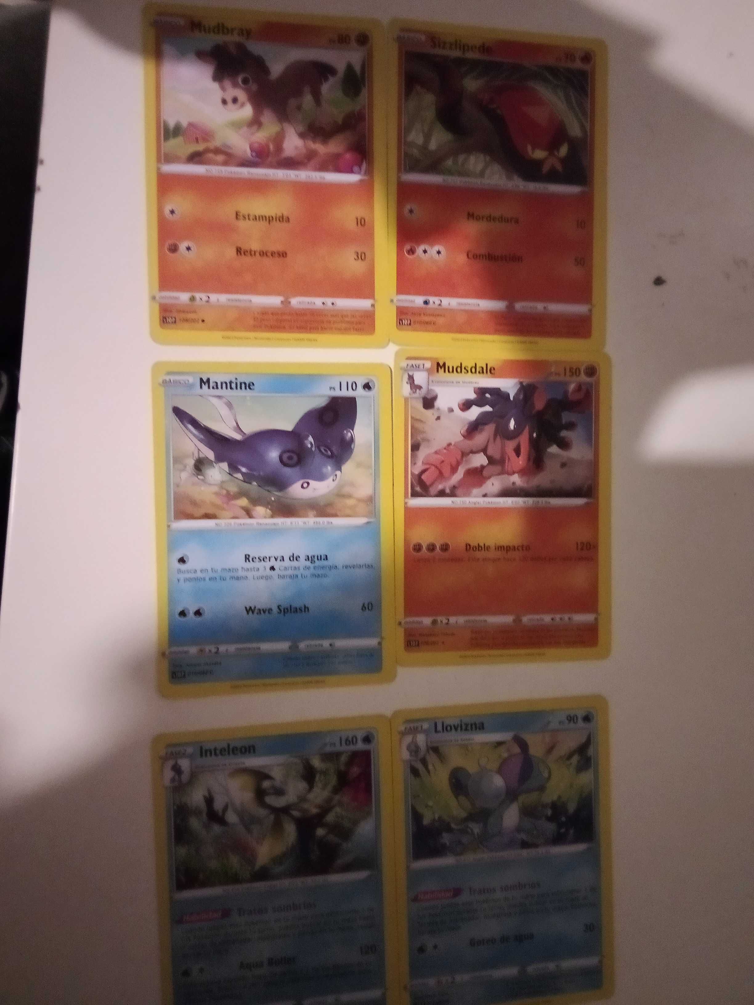 Cartas Pokémon variadas