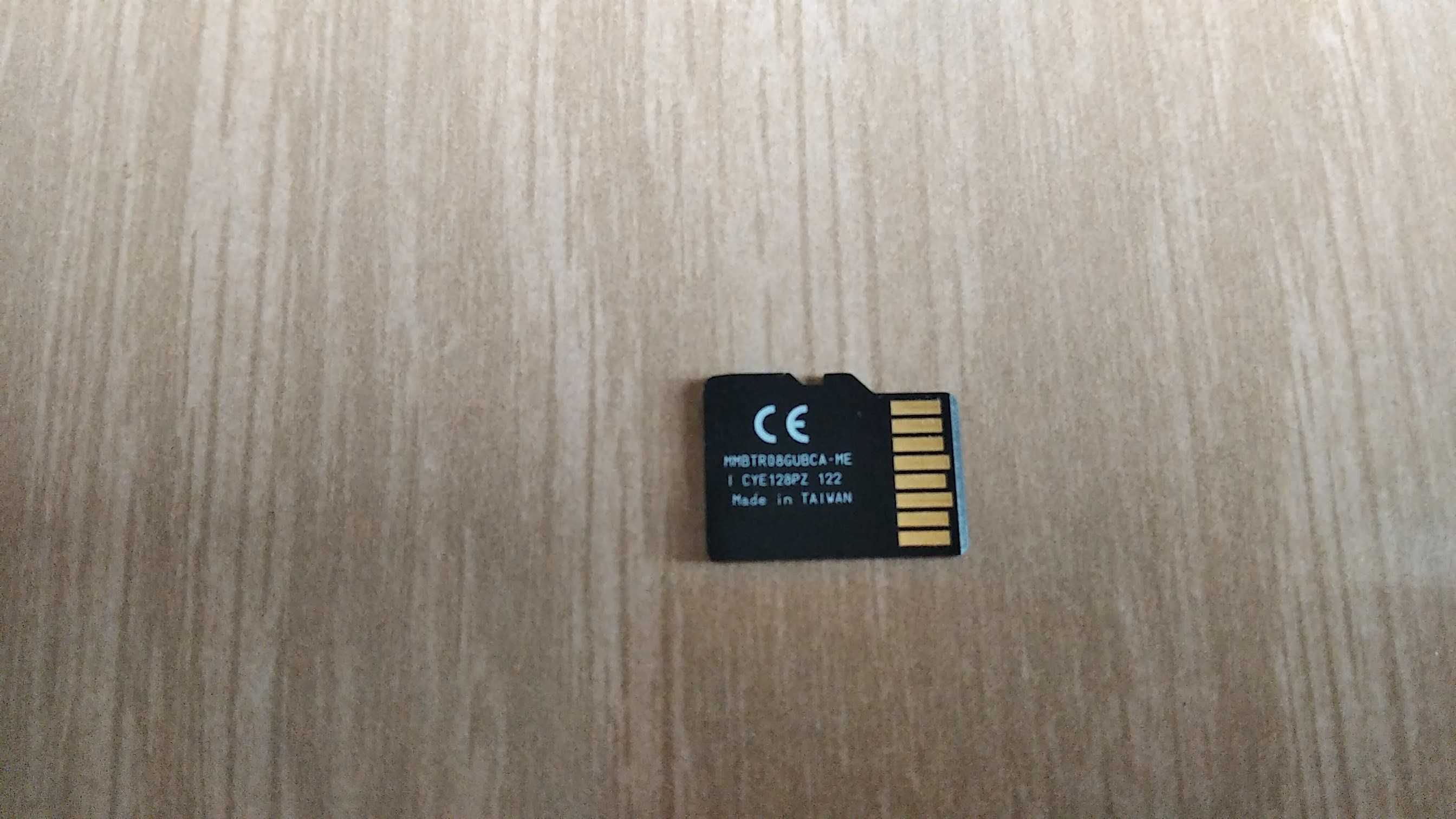 Планшет Wexler tab 7ID;  кабель/шнур Baseus;  карта памяти на 8 ГБ.