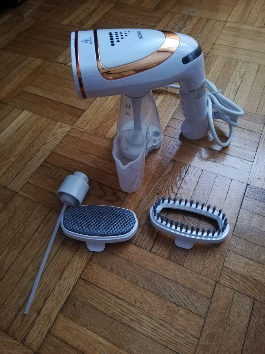 Nowa parownica żelazko do ubrań 1600 W
