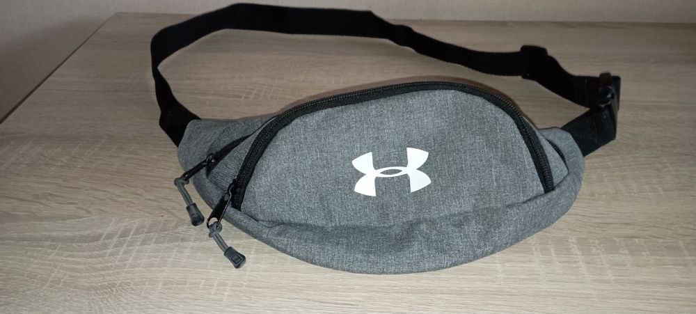 Бананка сумка на пояс under armour