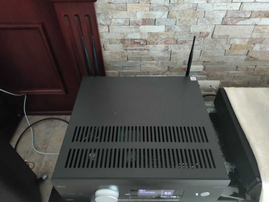 Топовий AV ресивер Arcam AVR 30