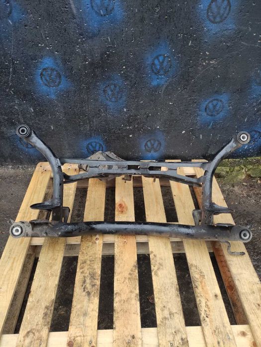 Балка задня VW Passat B6