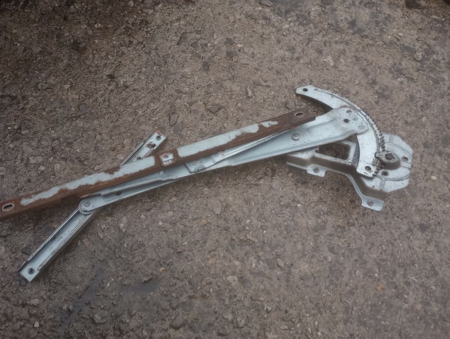 Daewoo Matiz mechanizm podnośnik szyby lewy przód manualny