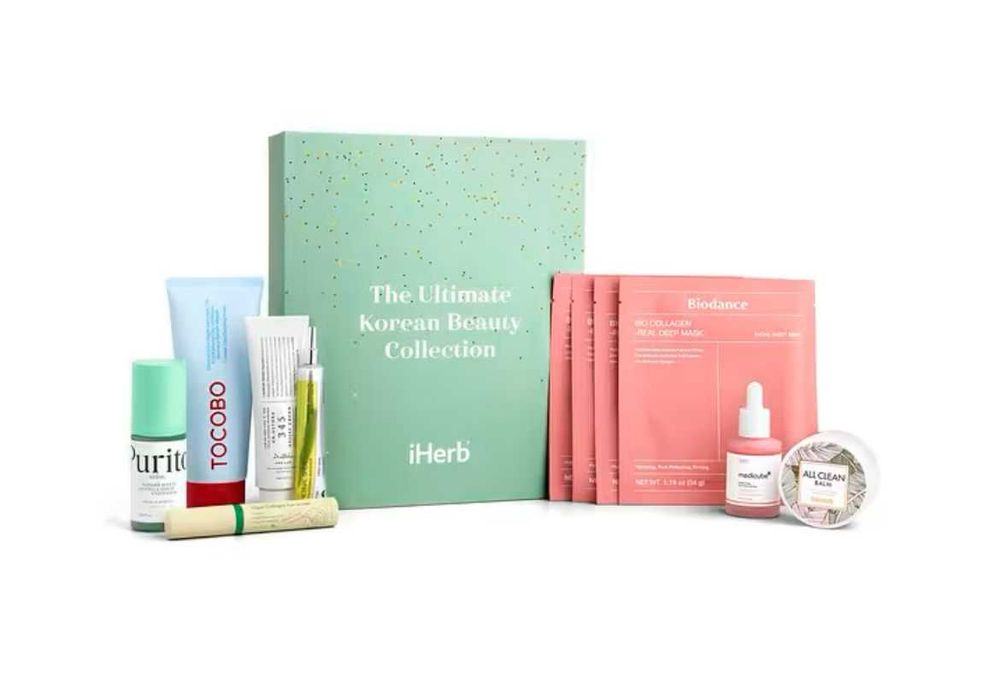 Адвент календар з корейською доглядовою косметикою