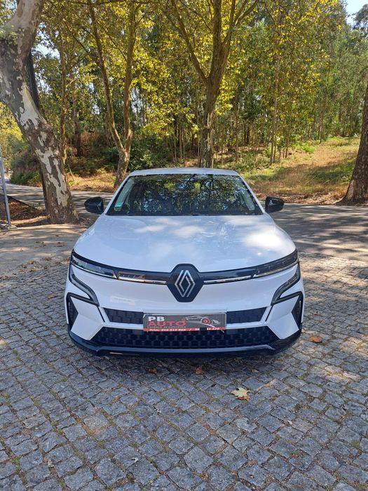 R.MEGANE E-Tech Equilibre 100% Elétrico de 220cv