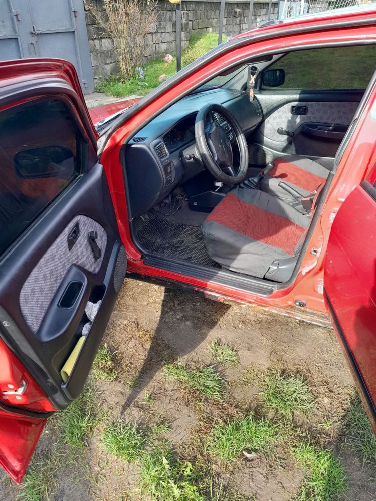 Нісан альмера Nisan almera