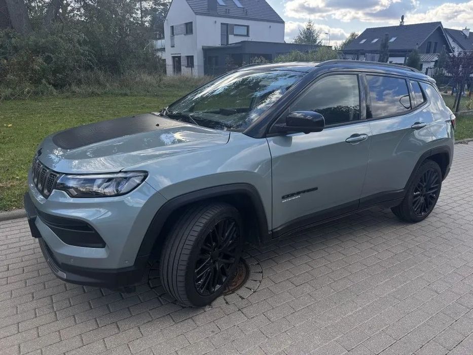 Jeep Compass Jeep Compass e HYBRID MY22 UPLAND 1. 5 1 3 0 KM DCT