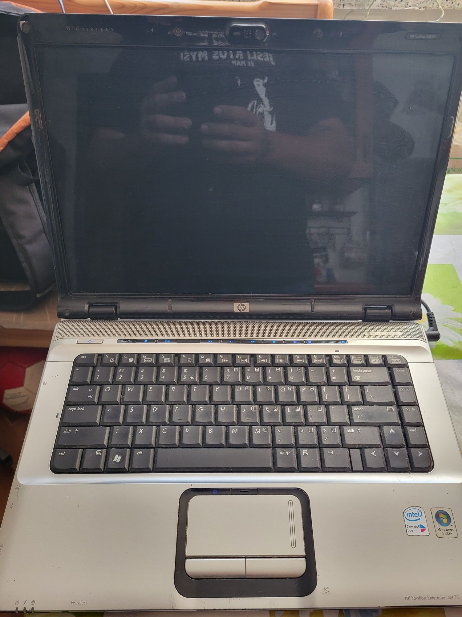 Laptop HP DV 600 stan nieznany