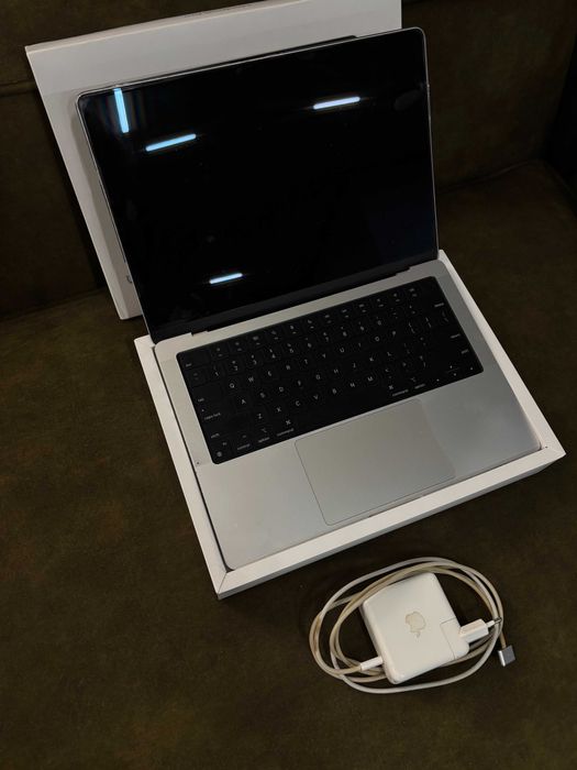 Apple MacBook Pro 14, M1 Pro, 16/512GB, Silver