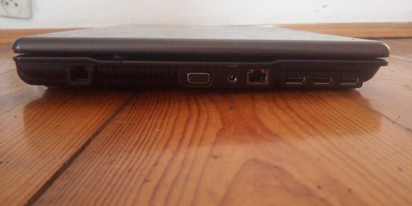 hp 550 laptop 4GB RAM