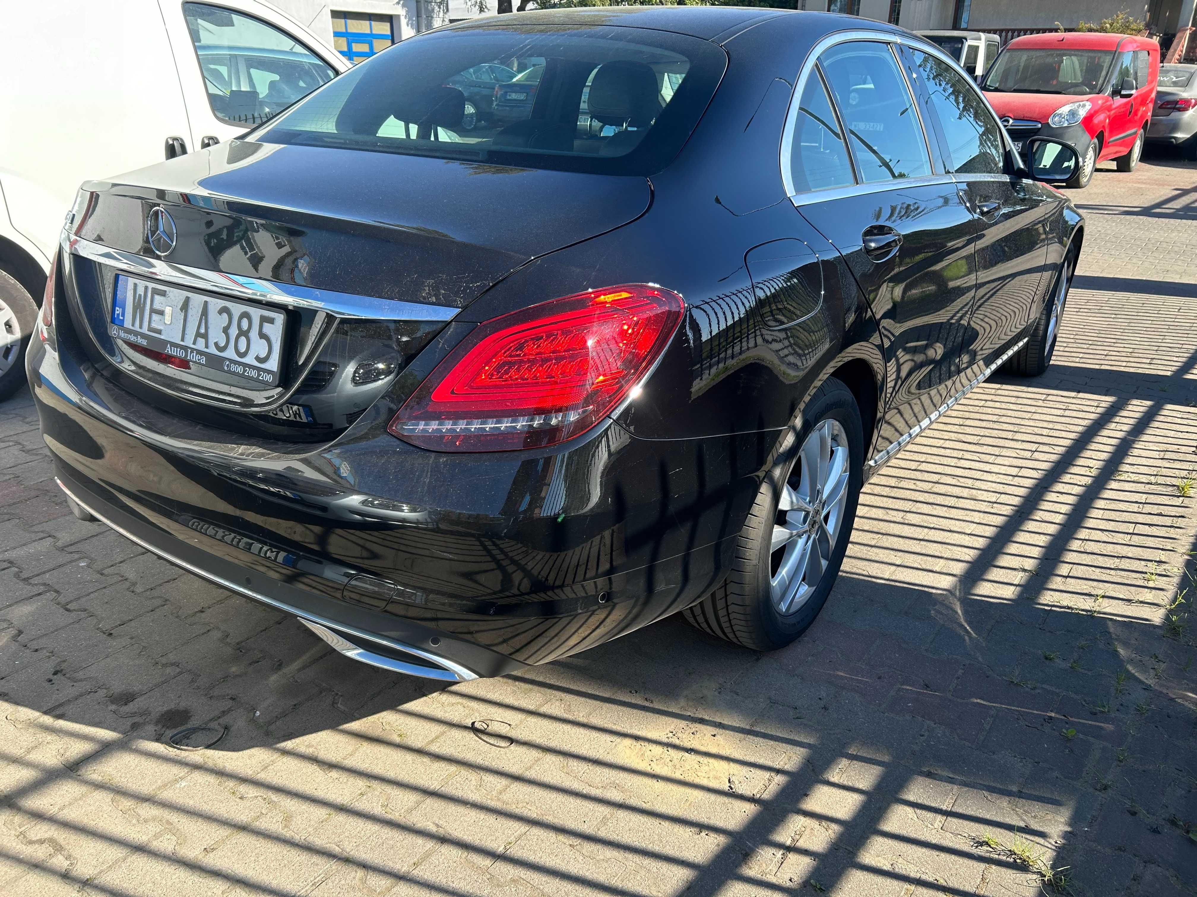 Mercedes-Benz C180 9G-Tronic, 2018, idealny stan, kupiony w salonie