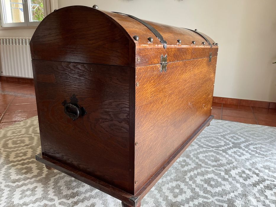 Arca de madeira de arrumação