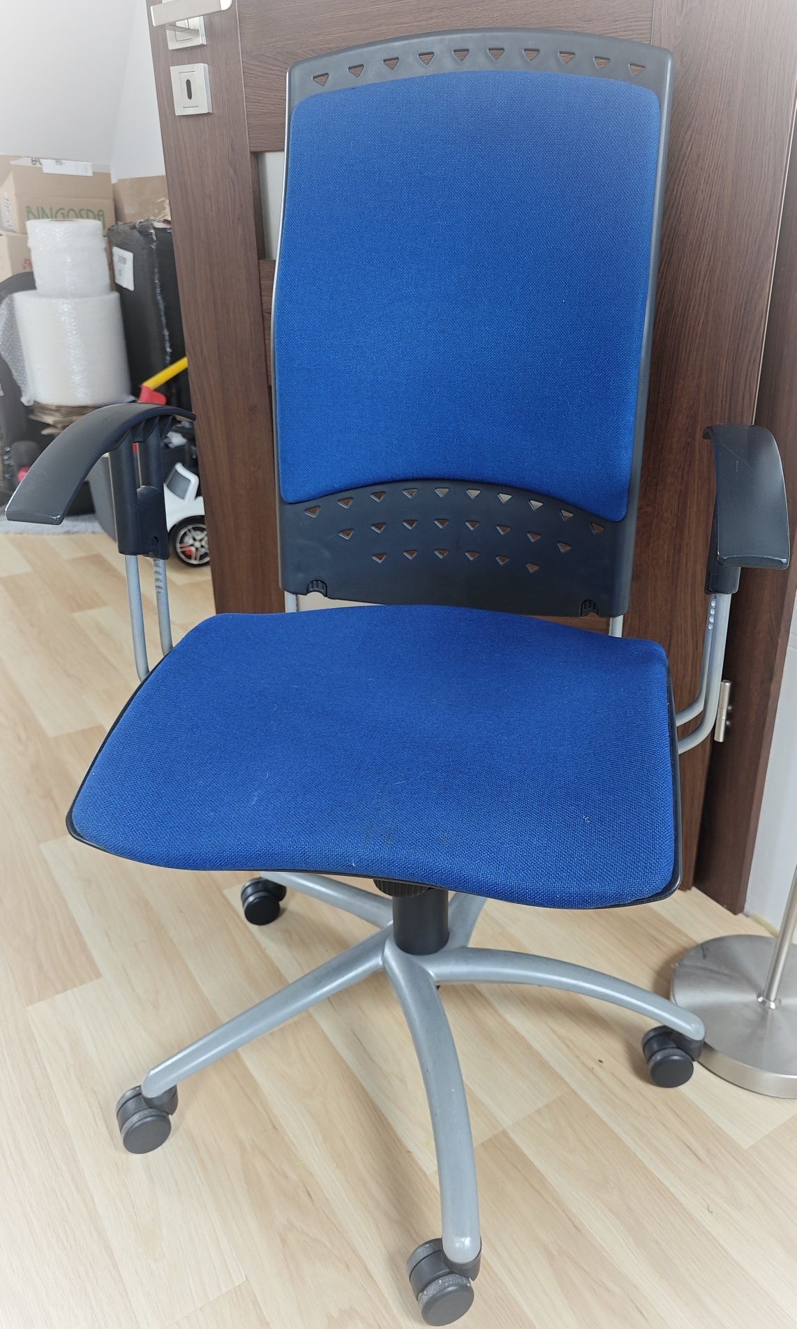 Fotel biurowy TANIO krzesło obrotowe Sitag 100 x 64 x 64 cm