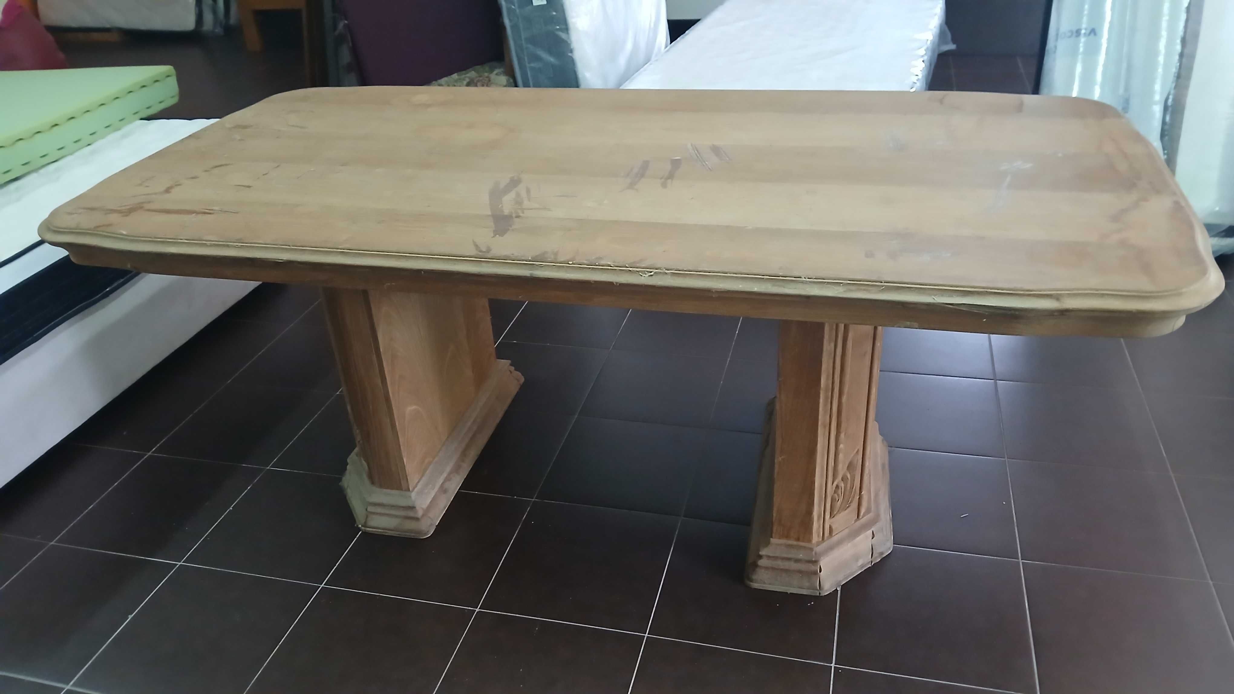 Mesa Jantar / Sala em Madeira