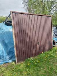 Drzwi garażowe mało używane w dobrym stanie