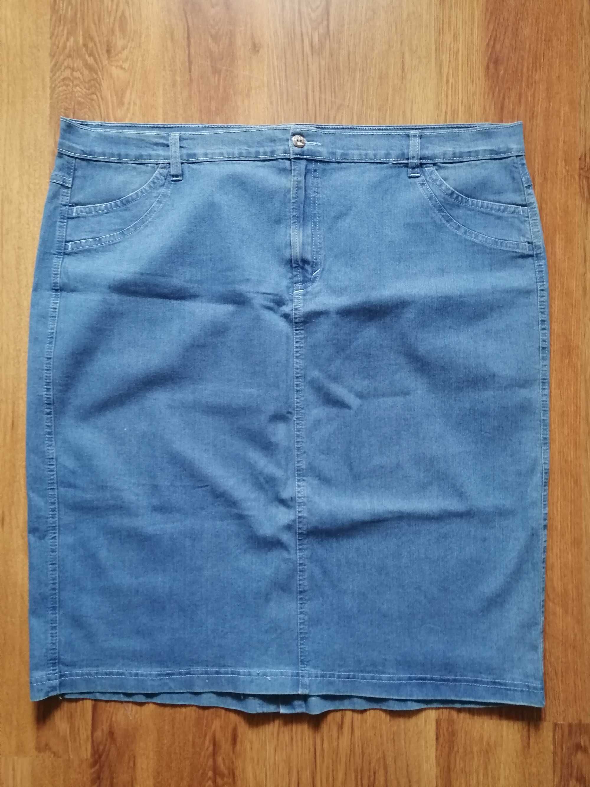 Niebieska jeansowa spódnica