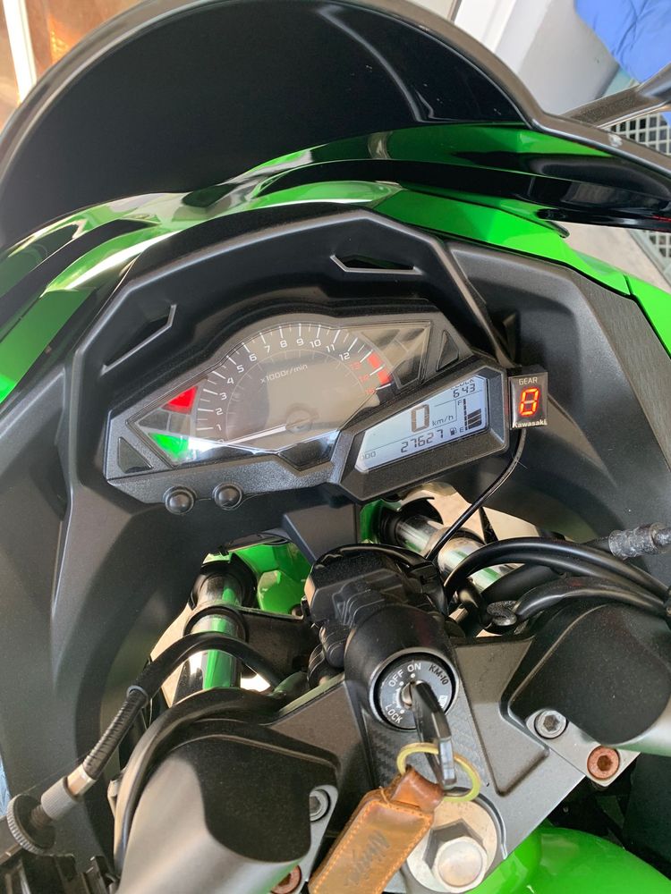 Kawasaki Ninja 300 de 2016 impecavel