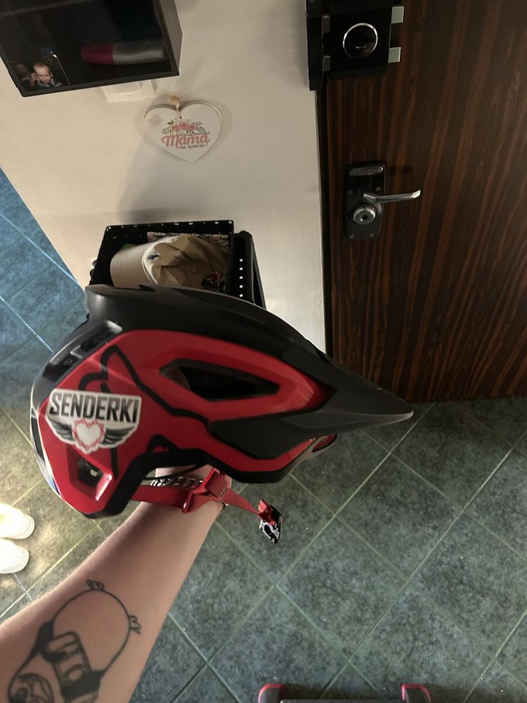 Kask rowerowy fox