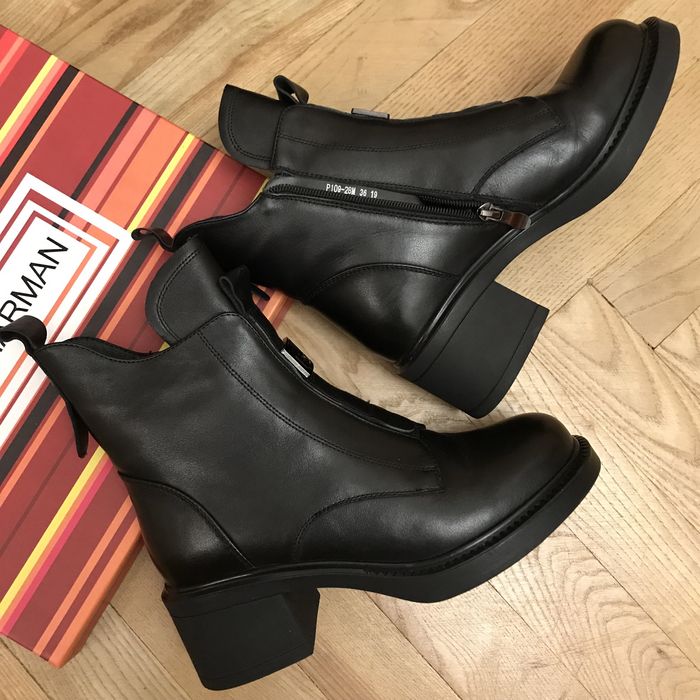 Жіночі черевики