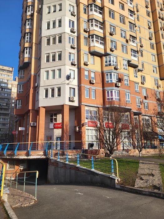 Без% Паркомісця в підземному паркінгу Новобудова метро Академмістечко
