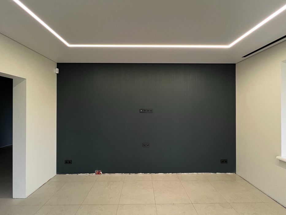 Одноповерховий будинок з частковим ремонтом та гаражем-масив Фортовий!