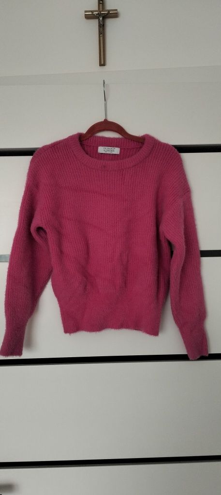 Sweterek różowy 146