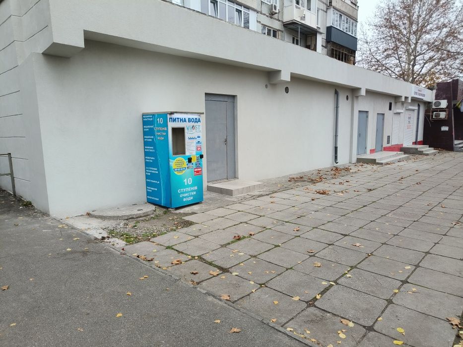 Помещение(СВЕТ ЕСТЬ ВСЕГДА) 100 кв. м. Шевч. мкр. р-н, ул. Красная, 3.