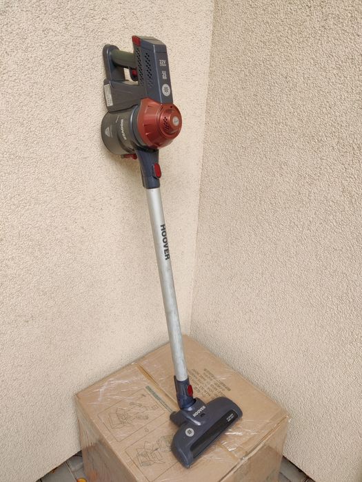 Пилесос з Німеччини. Акумуляторний і провідний