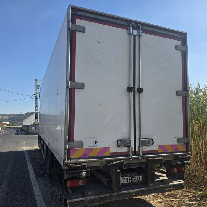 Camião Renault Premium 19T