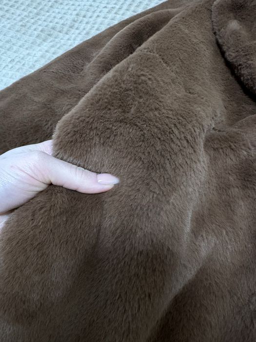 Жіноча шубка