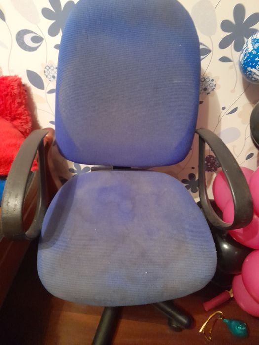 Продам компьютерне крісло