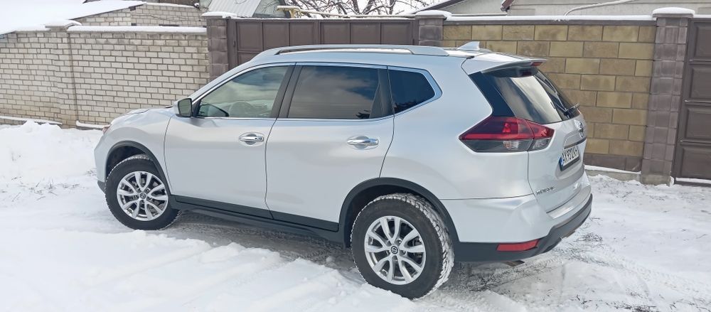 Продам Нісан рог 2018р sv awd